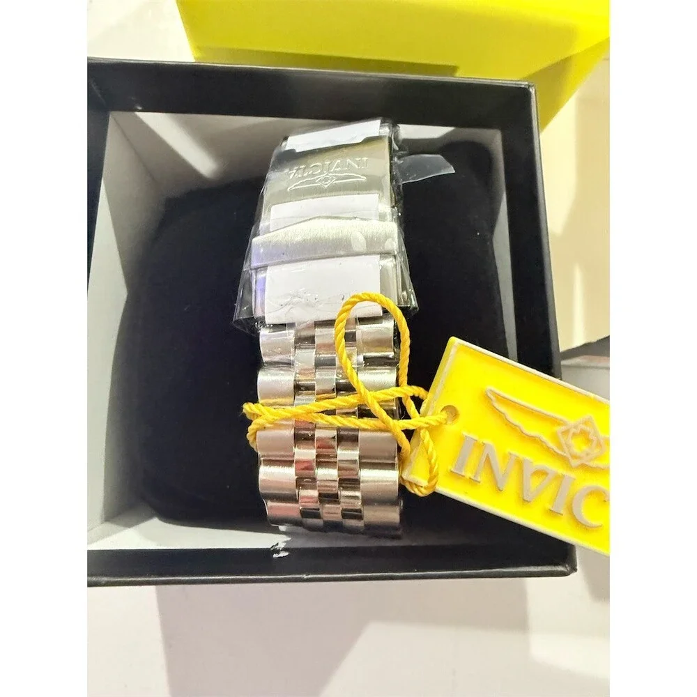 Invicta pro diver